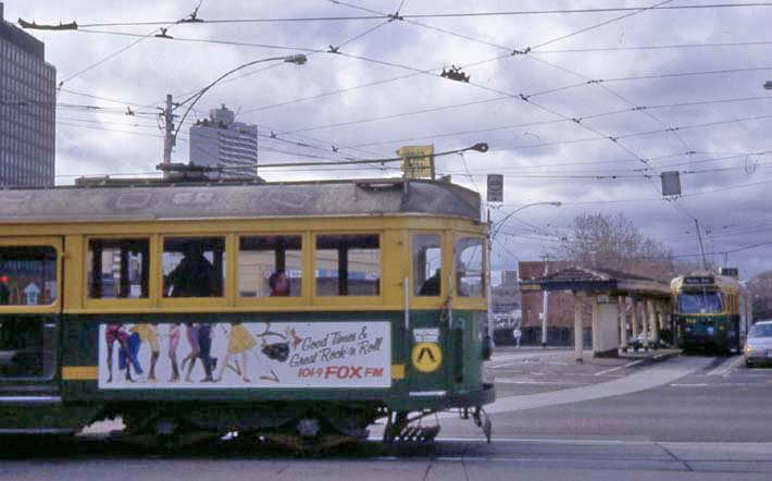Melbourne Class W and Class Z trams
